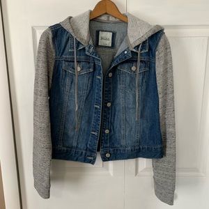 Mudd Denim Jacket with Knit Sleeves & Hood sz Large